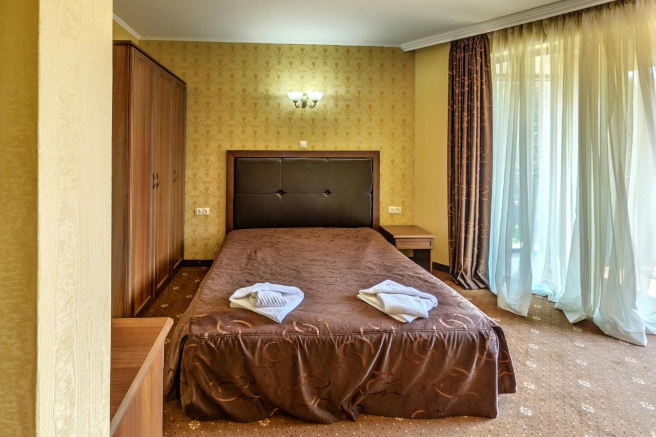 Hotel Magnoliya Panichishte Esterno foto
